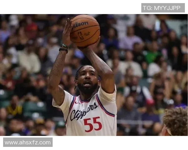 快船引进锋线新援的真实原因是什么为何不愿重用他